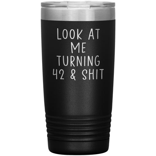 42ème anniversaire Tumbler, 42nd Birthday Gifts, Travel Coffee Mug, Cadeaux d’anniversaire pour les hommes et les femmes